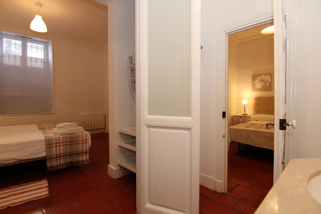 Apartamentos Madrid Retiro Exterior photo